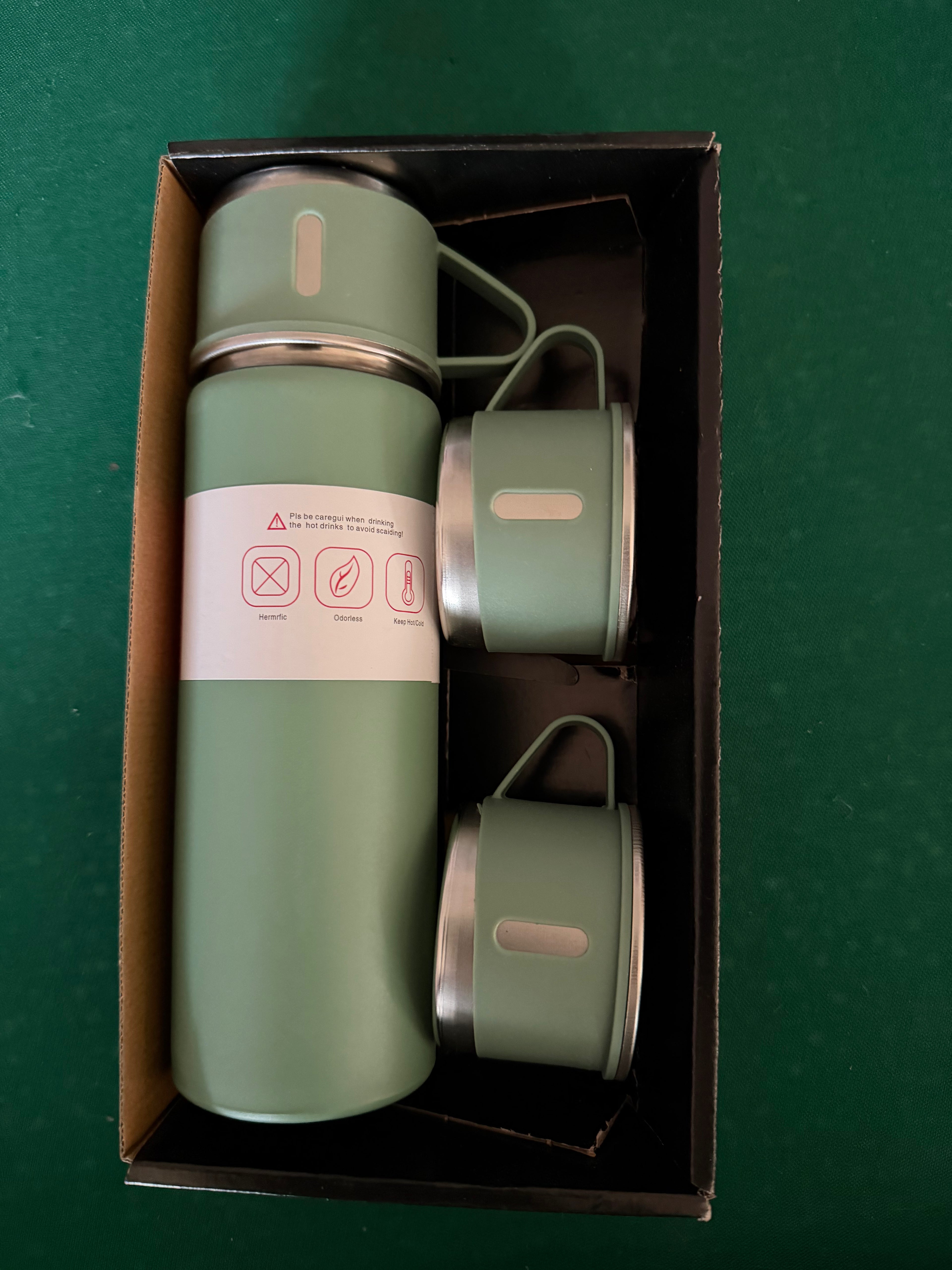 500 ml Stainless Steel Vacuum Flask Gift  Set  with 2 Cups