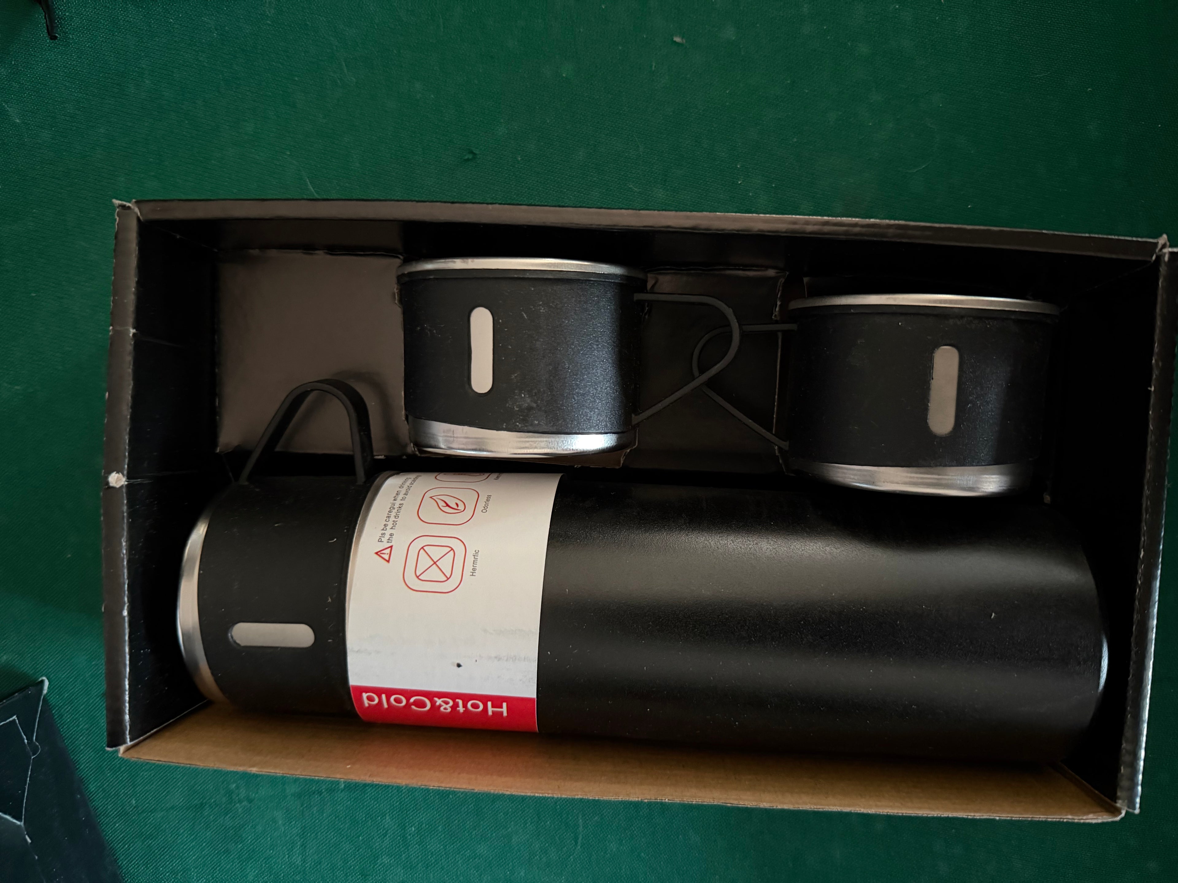 500 ml Stainless Steel Vacuum Flask Gift  Set  with 2 Cups